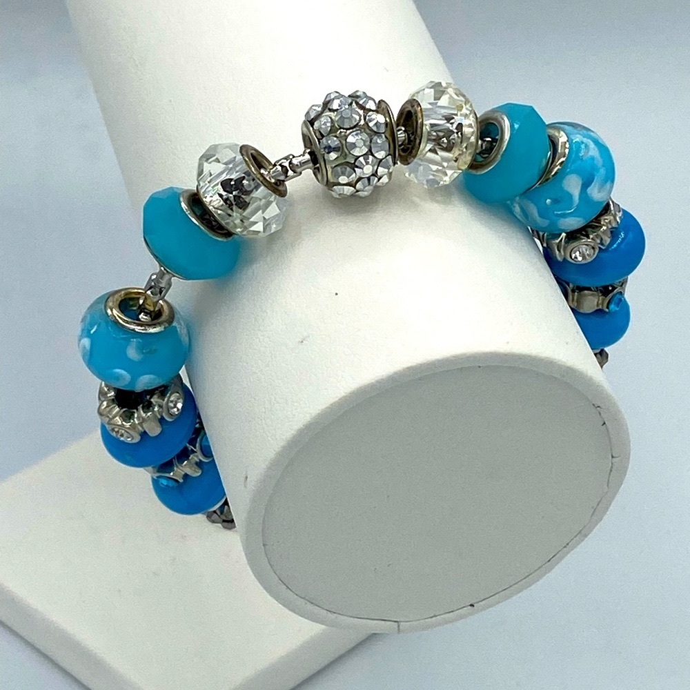 Turquoise And Silver Beaded Bracelet ( New)